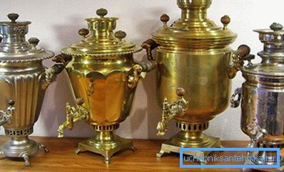 Färgen på samovar skiljer sig ganska starkt, medan beläggningen kan vara både blank och matt, så det är viktigt att hitta motsvarande kran