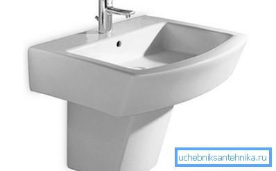 Tulpan med en liten piedestal
