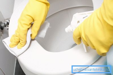 Omsorg för ett plastsäte är lätt