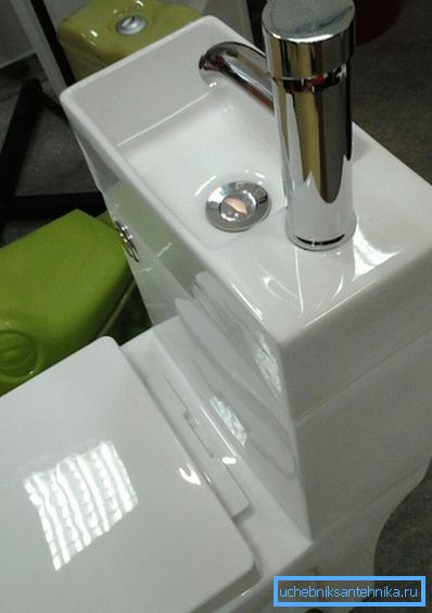 Toalettmonoblock.