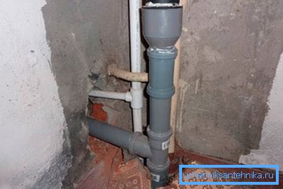 Ett rör med större diameter installerad