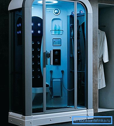 Smala duschar är ganska kapabla att utföra funktionen av ett hydromassage. Smala duschar är ganska kapabla att utföra funktionen av ett hydromassage.