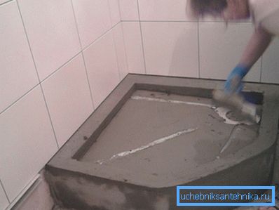 I pallets konstruktion används kakelmosaik