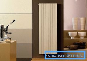 Vertikal bimetall radiator