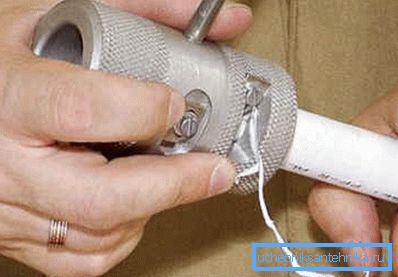 Stripping av hand shaver. Stripping av hand shaver.